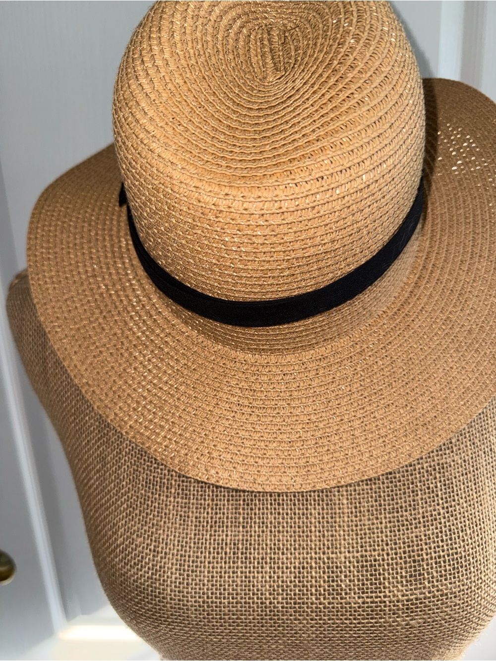 SHEIN Tan Straw Sun Hat with Black Band - Picture 4 of 4
